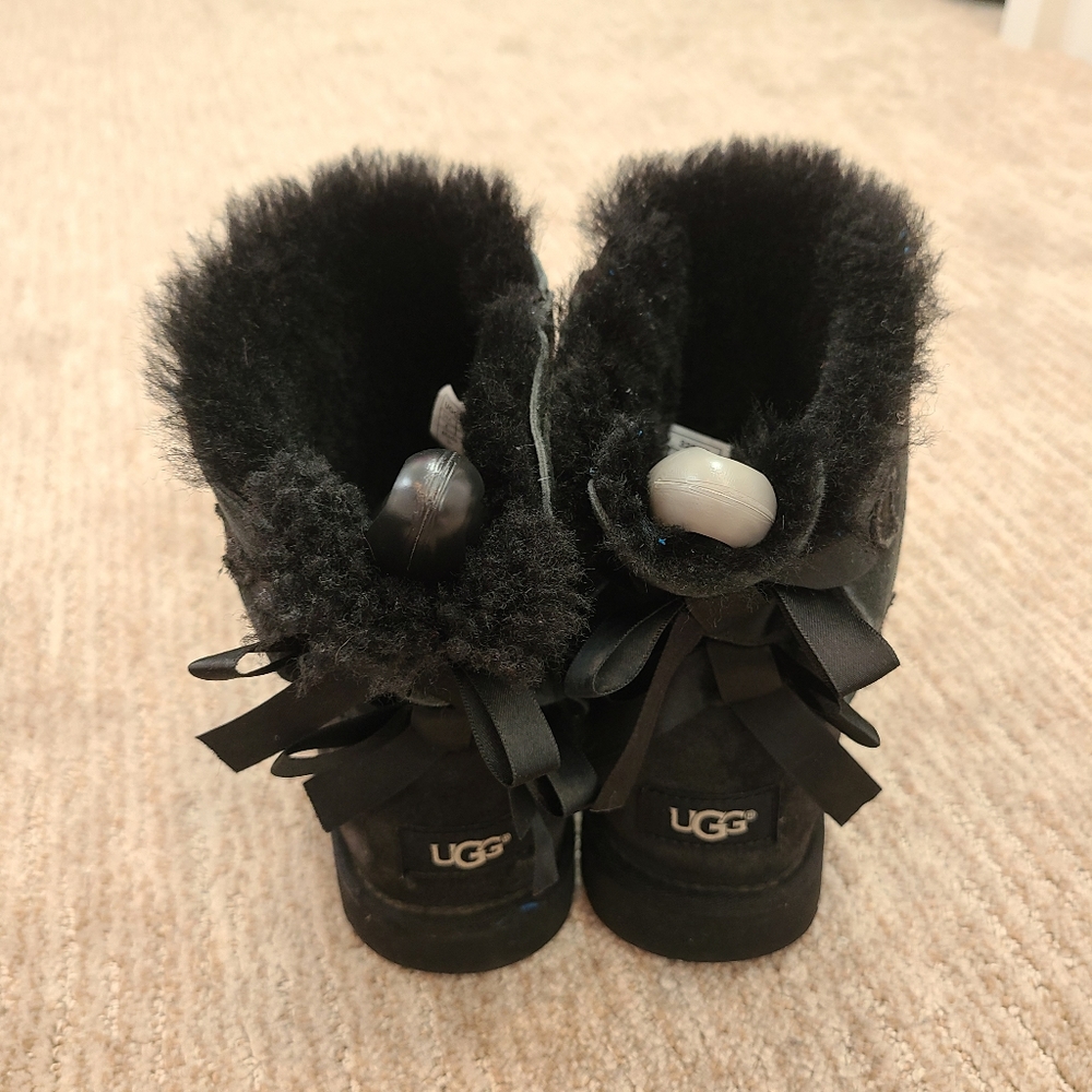 UGG WINTER BOOTS - Picture 2 of 8